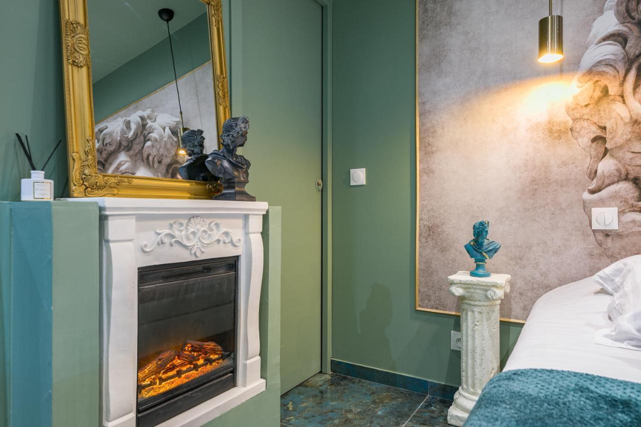 Le Musee D'Aphrodite / Jacuzzi Montgeron 外观 照片