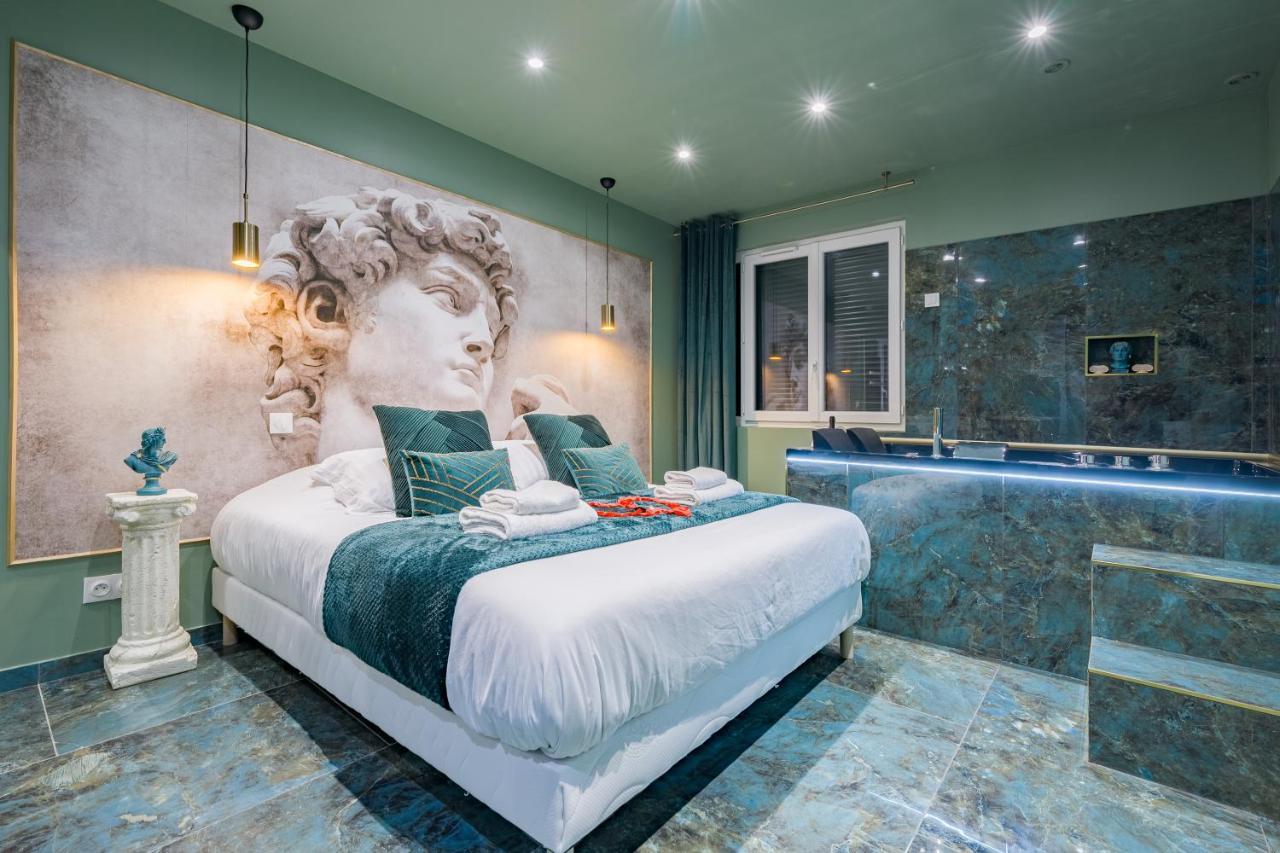 Le Musee D'Aphrodite / Jacuzzi Montgeron 外观 照片
